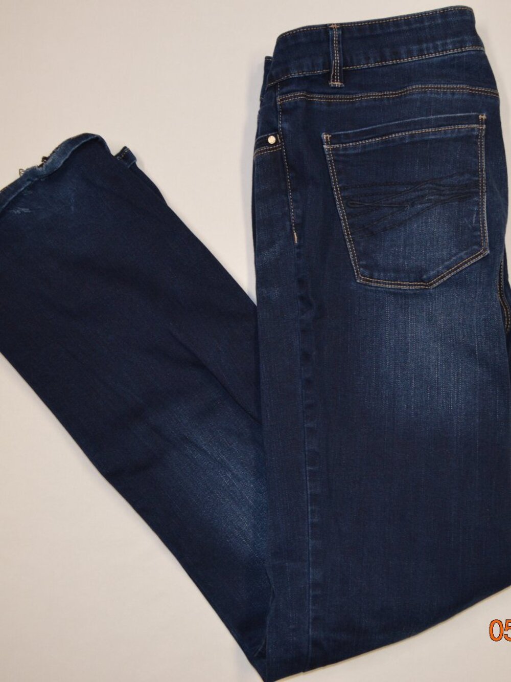 White House Black Market Women’s Size 12 Dark Wash Flare Jeans Stretch Denim